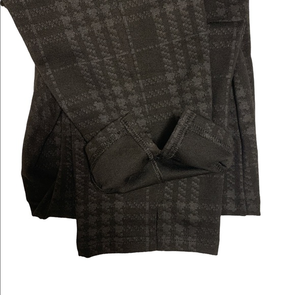 HUE- Legging Pant 26” inseam - Picture 3 of 5